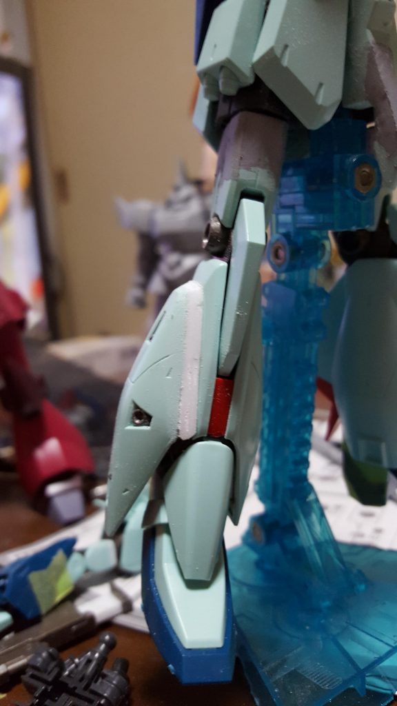 足は股関節にﾗｲﾄﾆﾝｸﾞｶﾞﾝﾀﾞﾑのﾊﾟｰﾂを移植、ついでに三ミリ延長、腿サイドは外側のみ、五ミリ幅増ししてます！