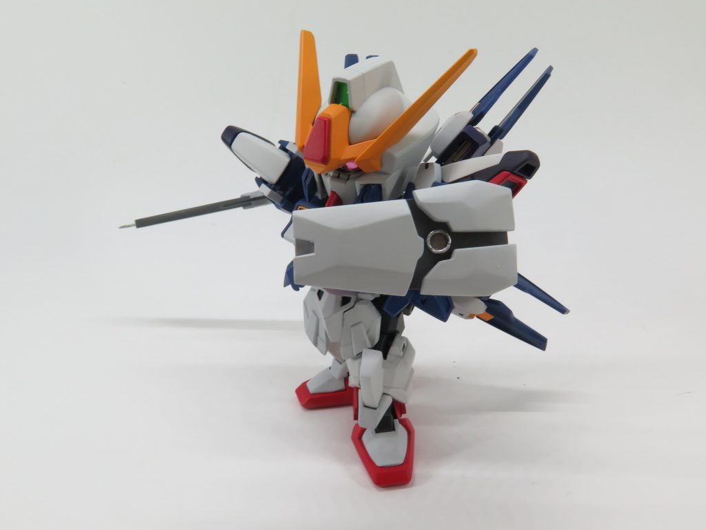 I-フィールドを装備した盾で攻撃を防ぐ後...