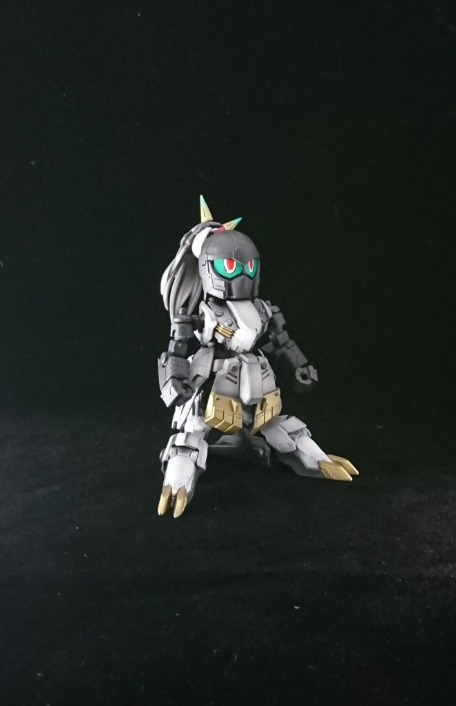 軽装状態、顔が黒系なのはガンダムフレームを少し意識してます