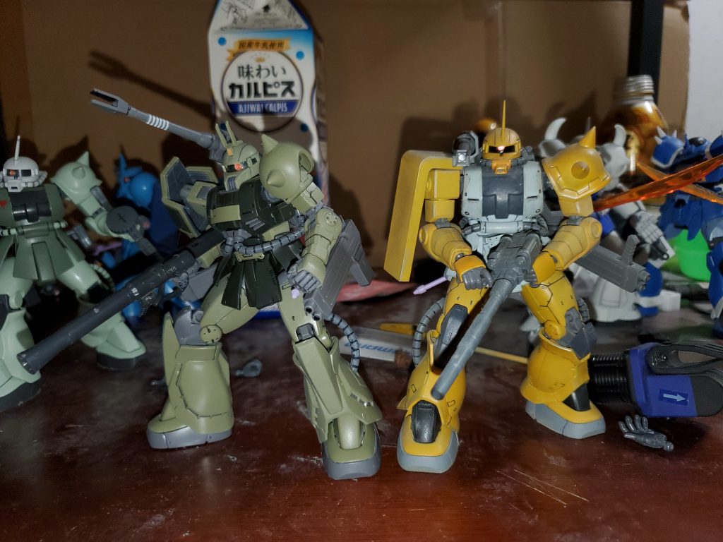 艶消しトップコートとスミ入れを施してあります。