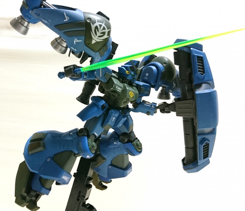 【ウラキと言ったな…二度と忘れん。】
パーツが大きく、筆塗りだと大変でした💦