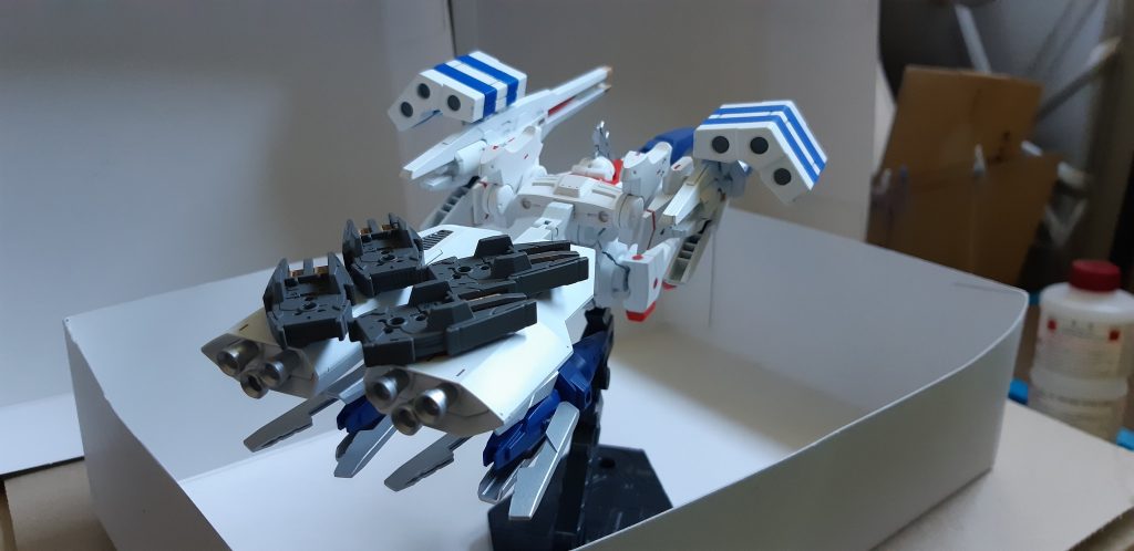 後ろから。HWS&SVカスタムウェポンセットのパーツをほとんど使ってます。