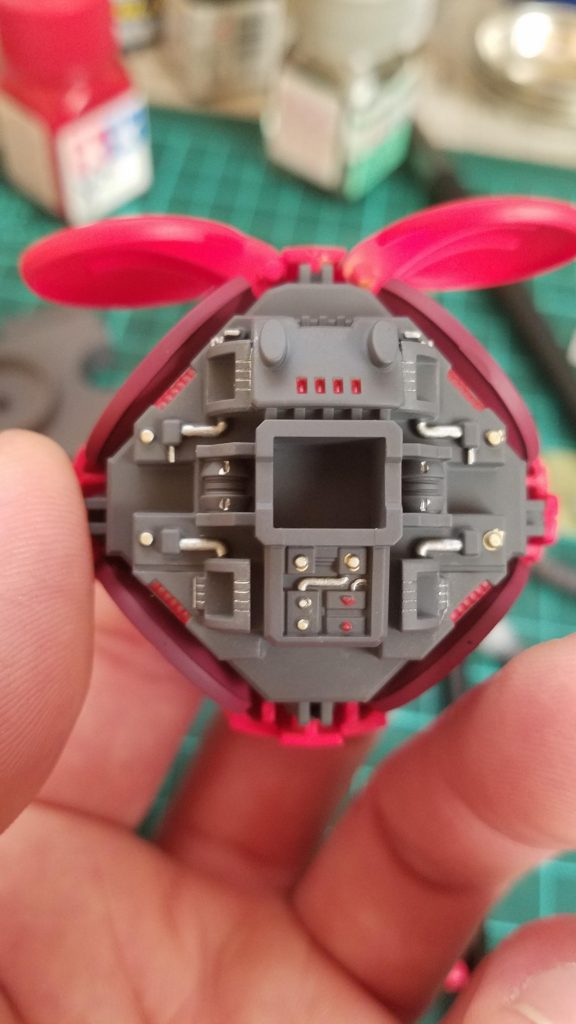 一応内部も塗り分けてあります🎵
最近、細かい作業が辛くなってきた😅