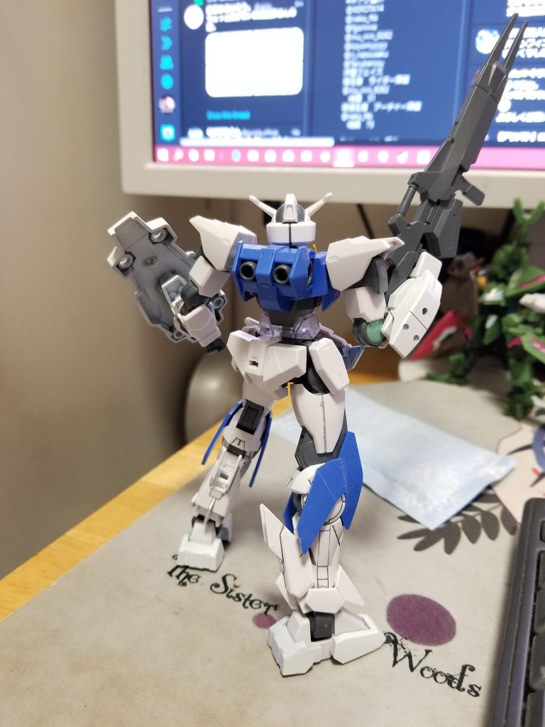 当初は００ダイバーの背中をそのまま使うつもりでした。