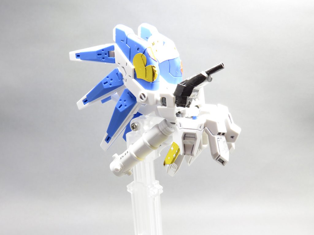 そしてこちらが、アーマーだけで組んだオプション武装ユニットですね。
脱着可能にしてあります。