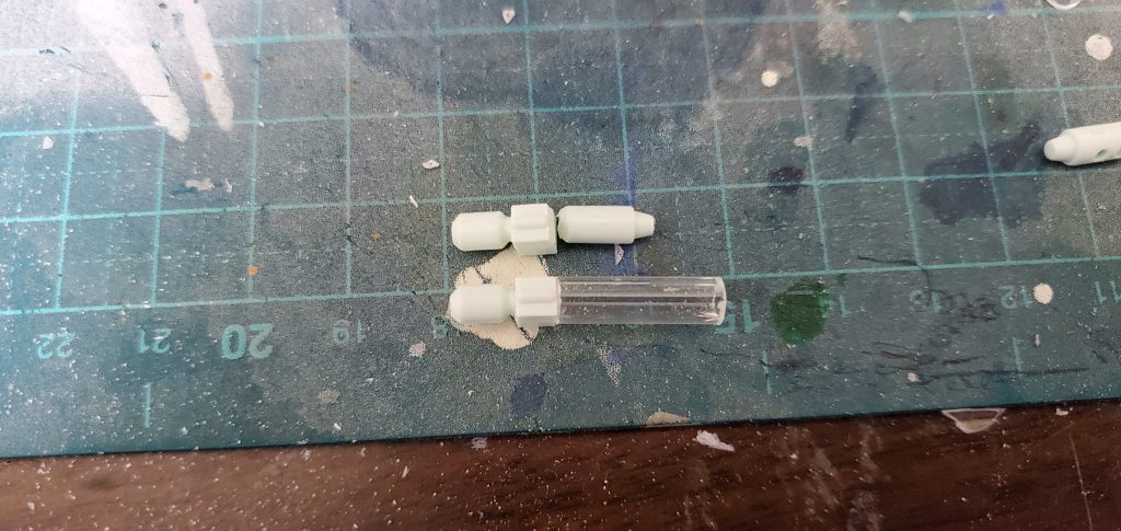 ③ビームカノンが小さく感じたのでプラパイプで大型化。