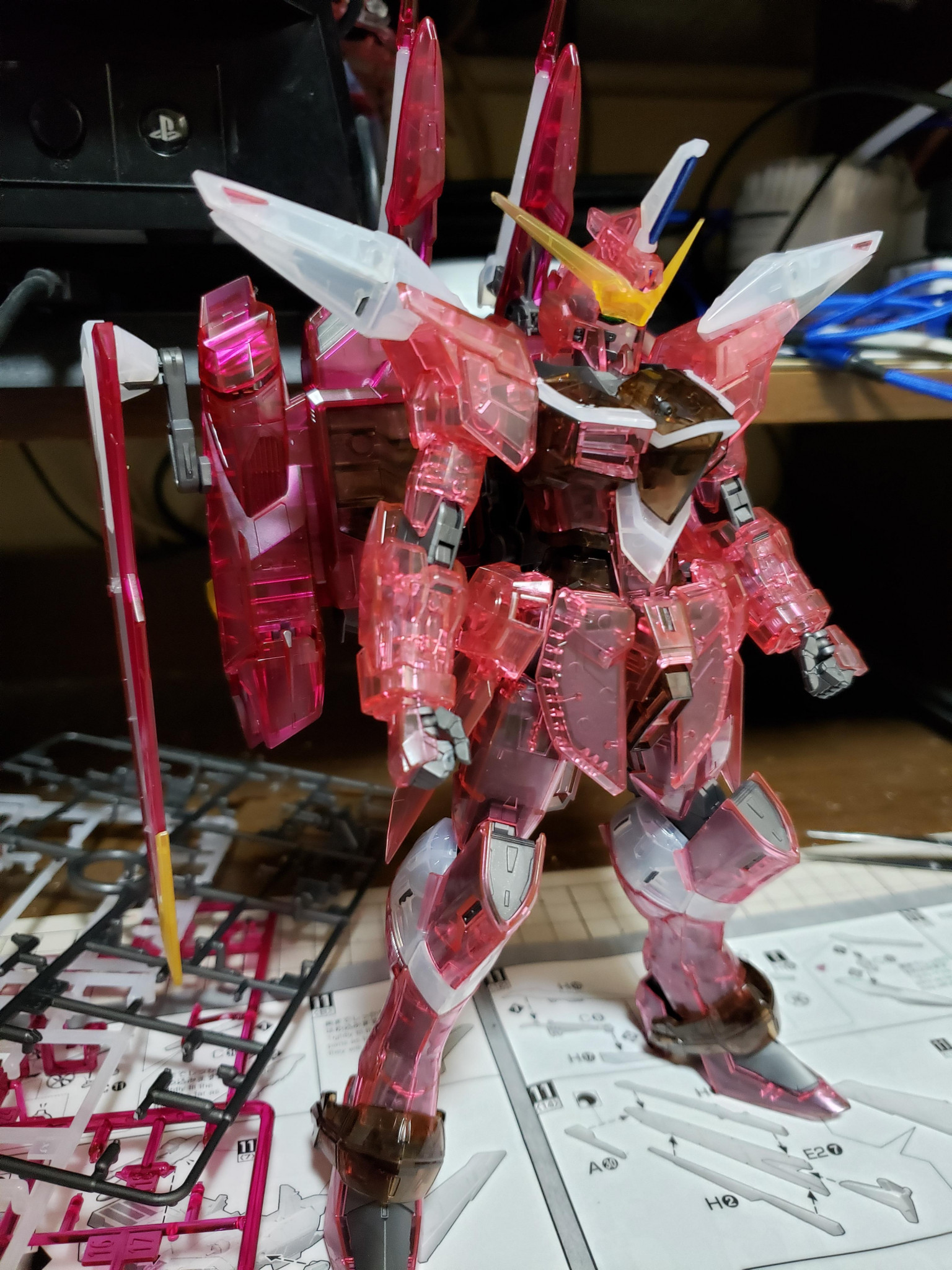 MG 1/100 ジャスティスガンダム［クリアカラー］-