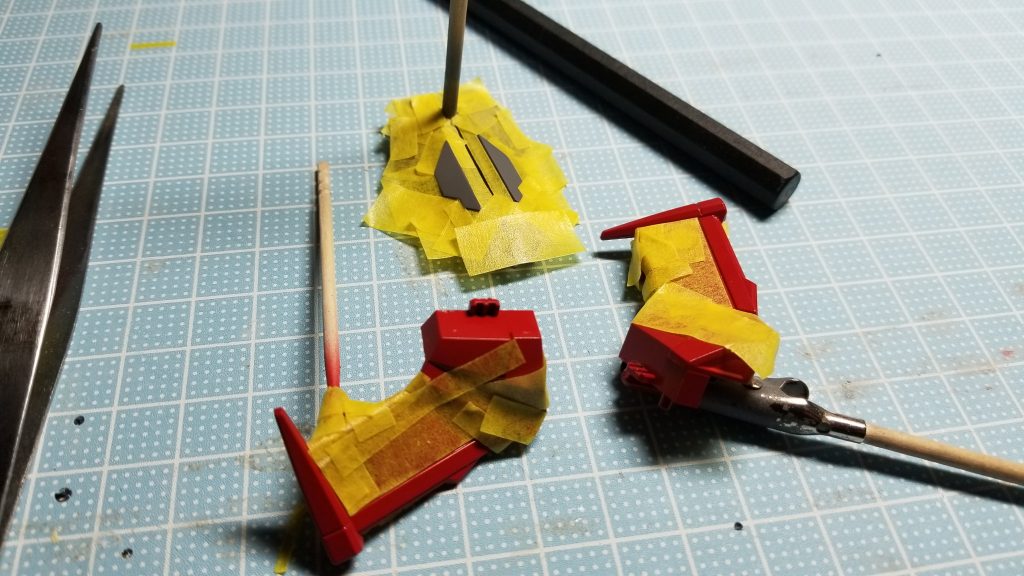 マスキング
腰背面装甲の白い塗り分けはうさぎの耳を意識しました。