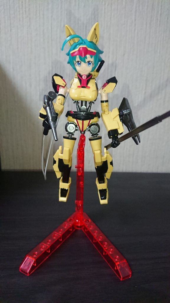 正面(ダイバーナミの腕・脚に換装)