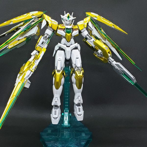 RG ダブルオークアンタフルセイバー