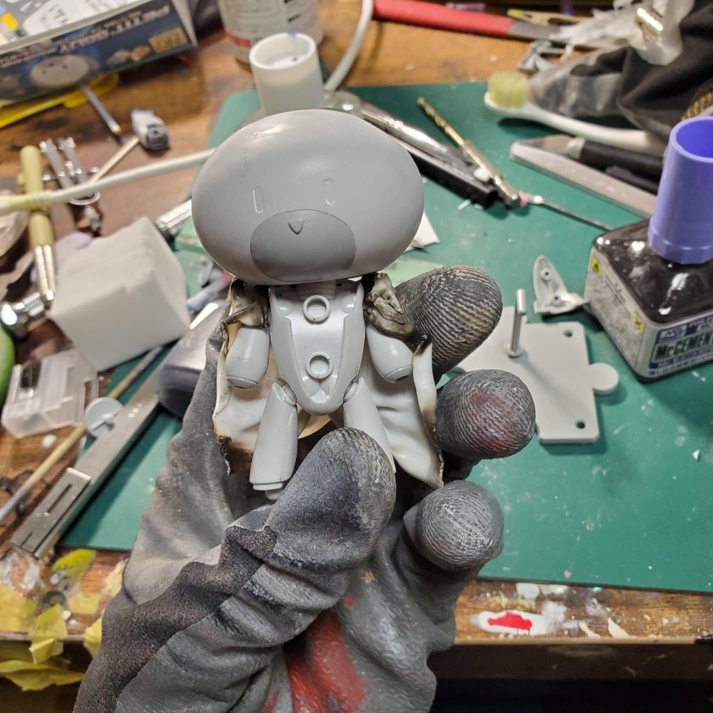 プチッガイには何もしてないので装飾を作りながらバランスを見ます。