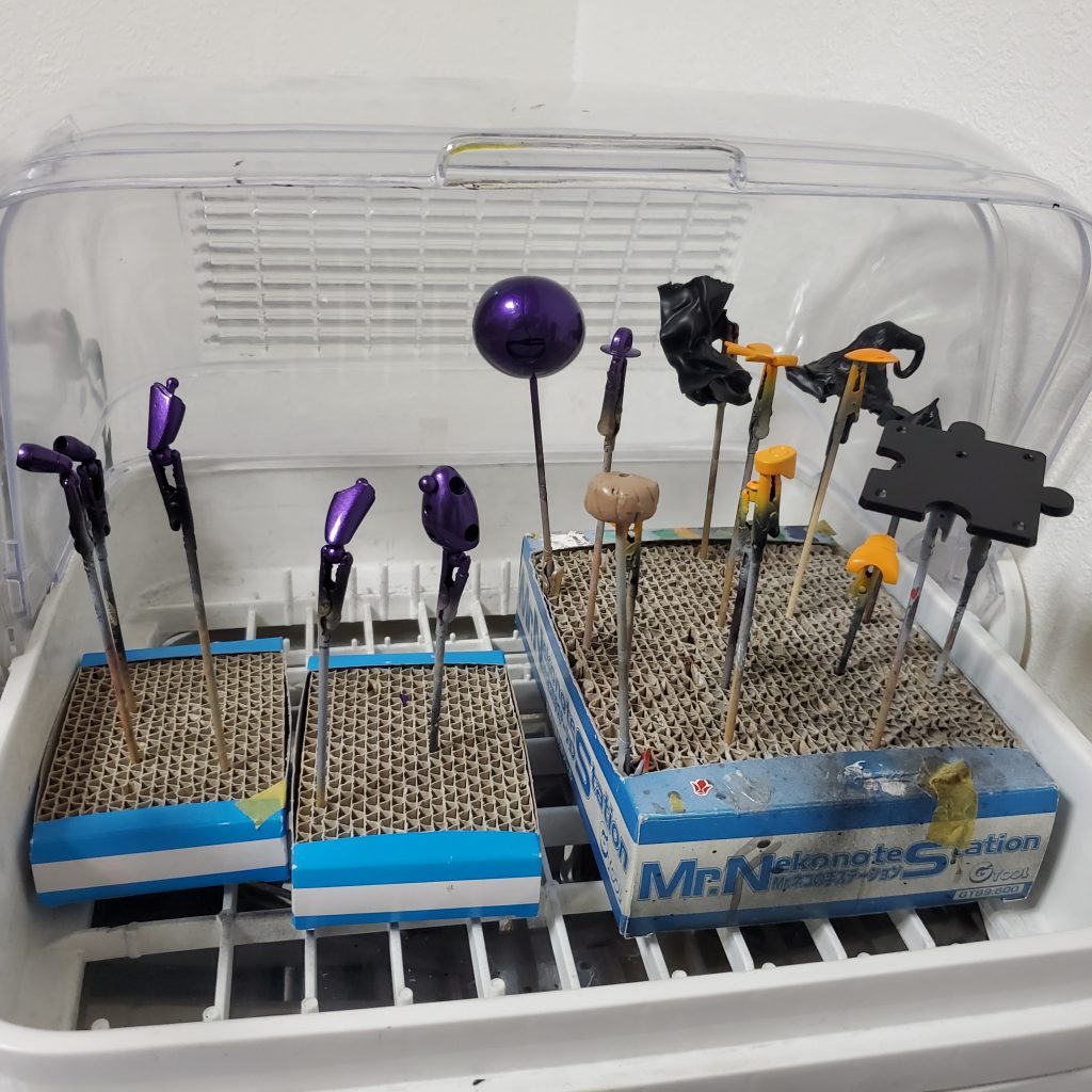 あとはパパっと塗装したら...