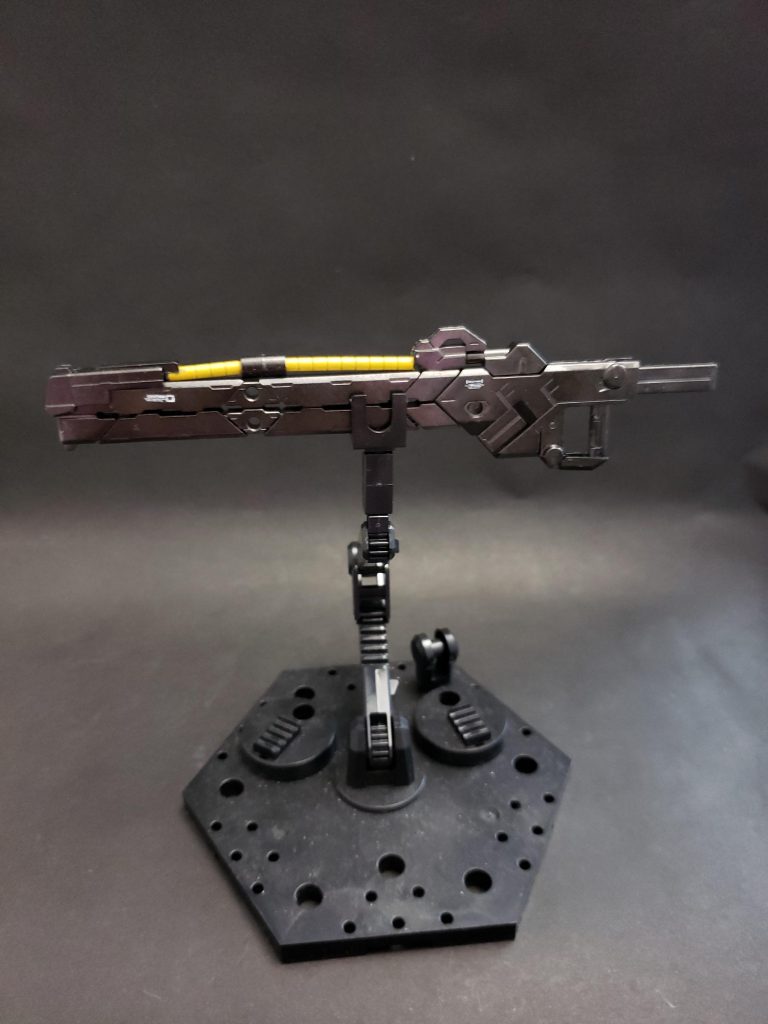 個人的に気に入ってるM・S・Gにジャンクパーツ等をミックスさせたなんちゃってジ・O風ビームライフル( *^艸^)
なんかそれっぽくなって満足🎵