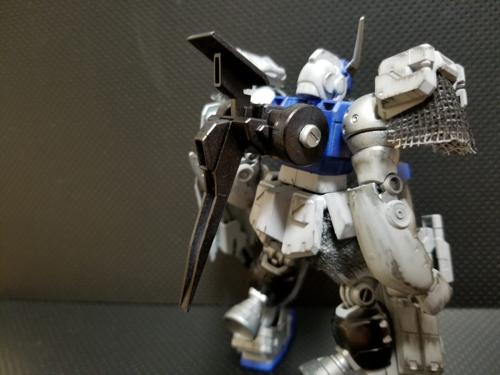 背部推進装置
移動を補助するための推進装置、出力は標準程度で、特筆すべきことは無い。