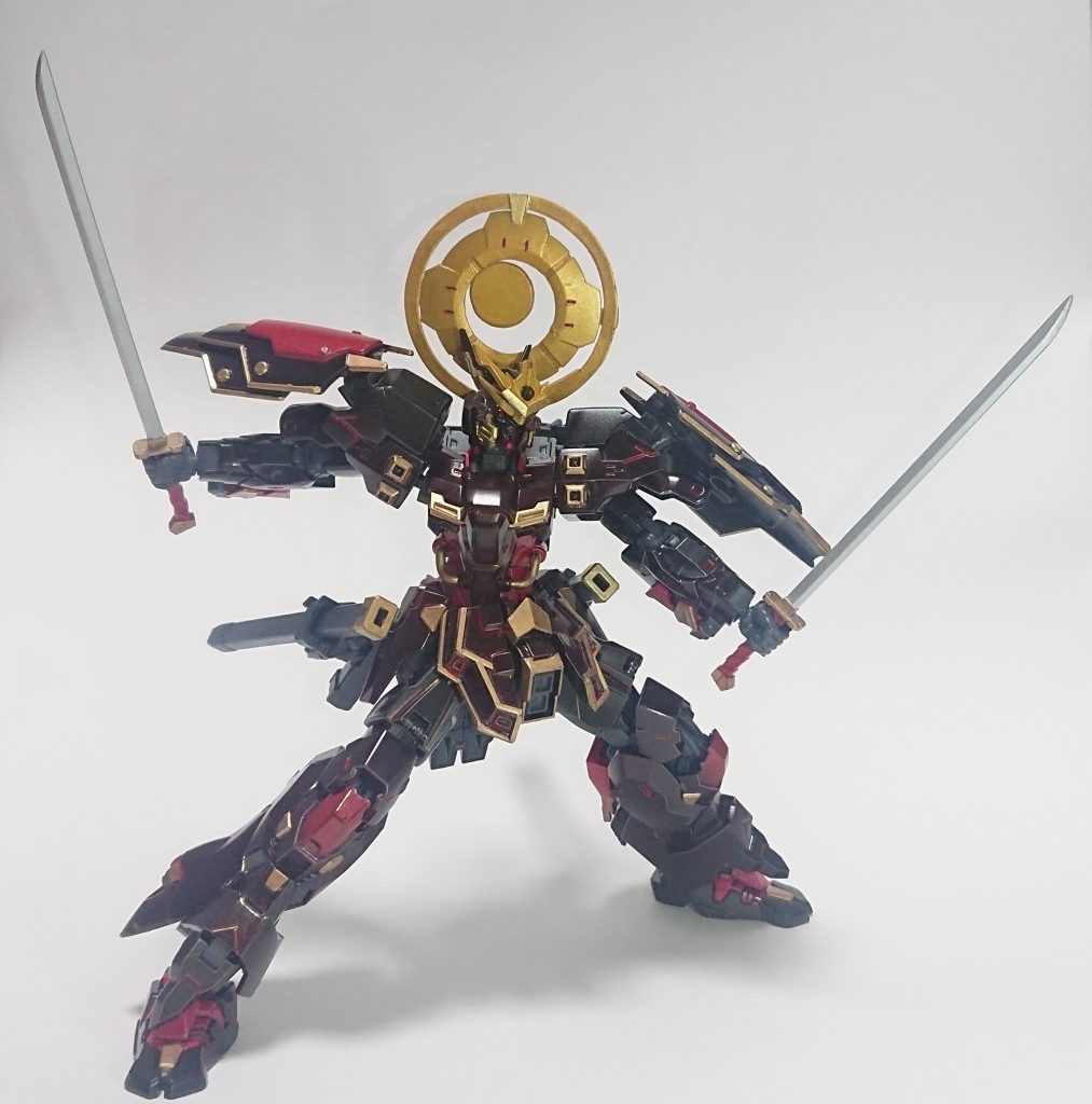 *炎刀 弦月 ジョウゲン&カゲン*
腰に携えた日本刀
炎刀のという名は刃がヒート化できるためつけられた
名前が分けられているが特に違いはない。