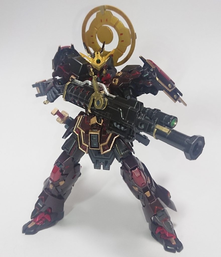 *大筒 幾望ノ大筒―キボウノオオヅツ―*
大筒というが実際はビームキャノン
威力は絶大だが弾数が少なく、本体も重いためあまり使われない。
撃ちつくしたらただの鈍器である。