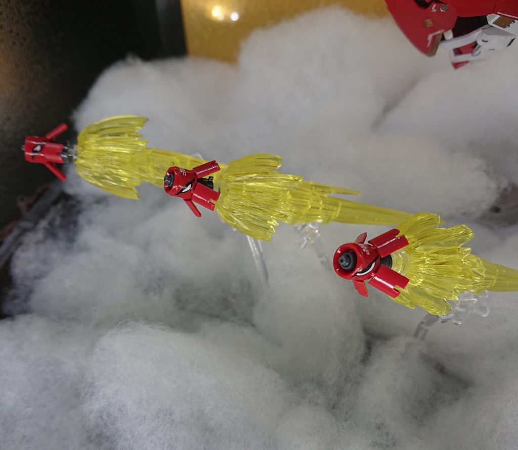 SDと同じくファンネルに目をつけました。
鉄血デカールの流星隊のやつを使ってます。