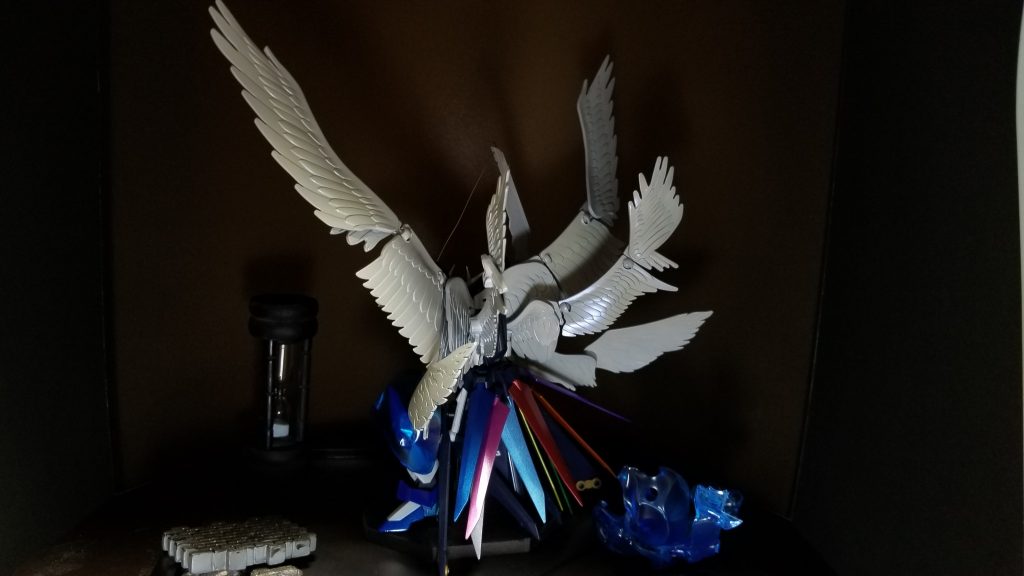 うっすらと光る