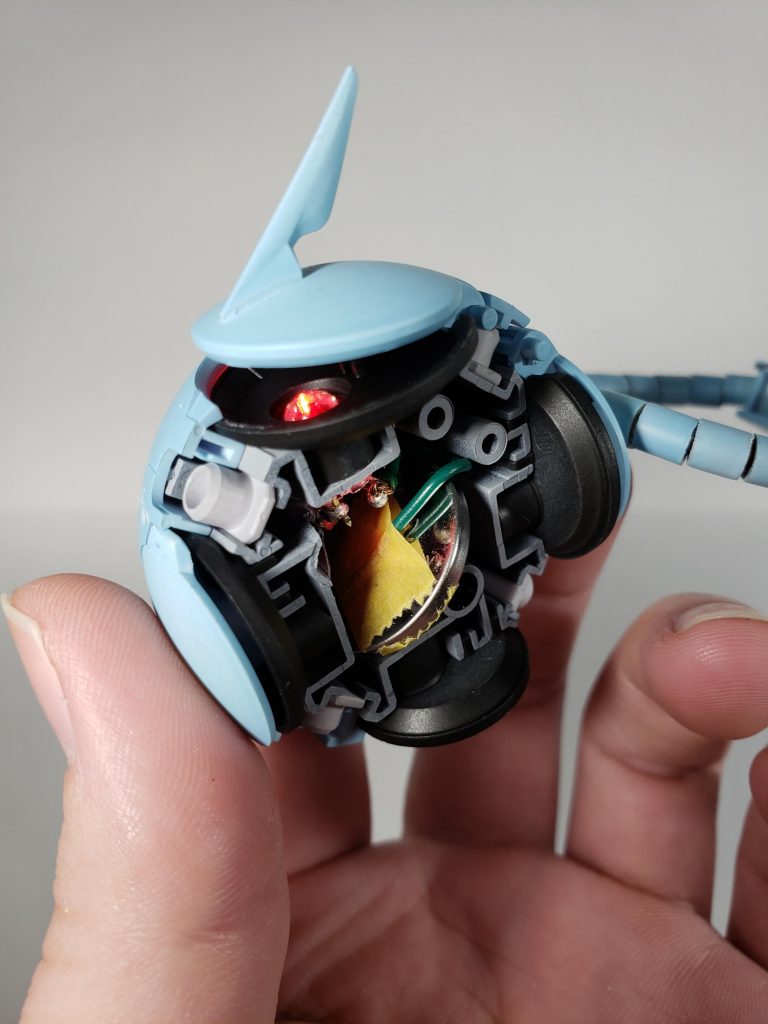 100円ショップのLEDをばらしてハンダ付けしました