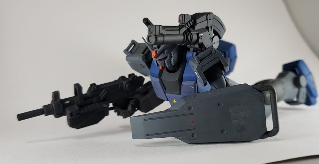 キャノン特有のポーズ