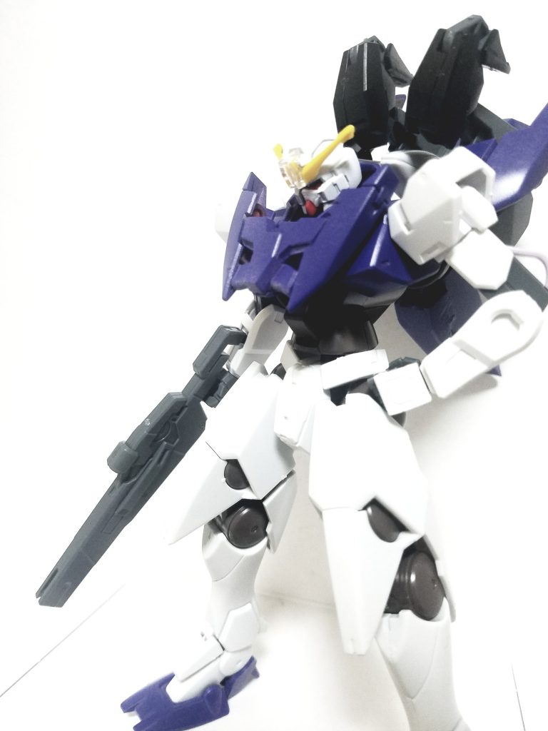 無茶なミキシングなので可動域も少なくポージングも決め辛いのが難点な作品です、いつか綺麗に仕上げて再投稿したいですね。

お目汚し失礼しました、ジンクス・ルーマーでした。