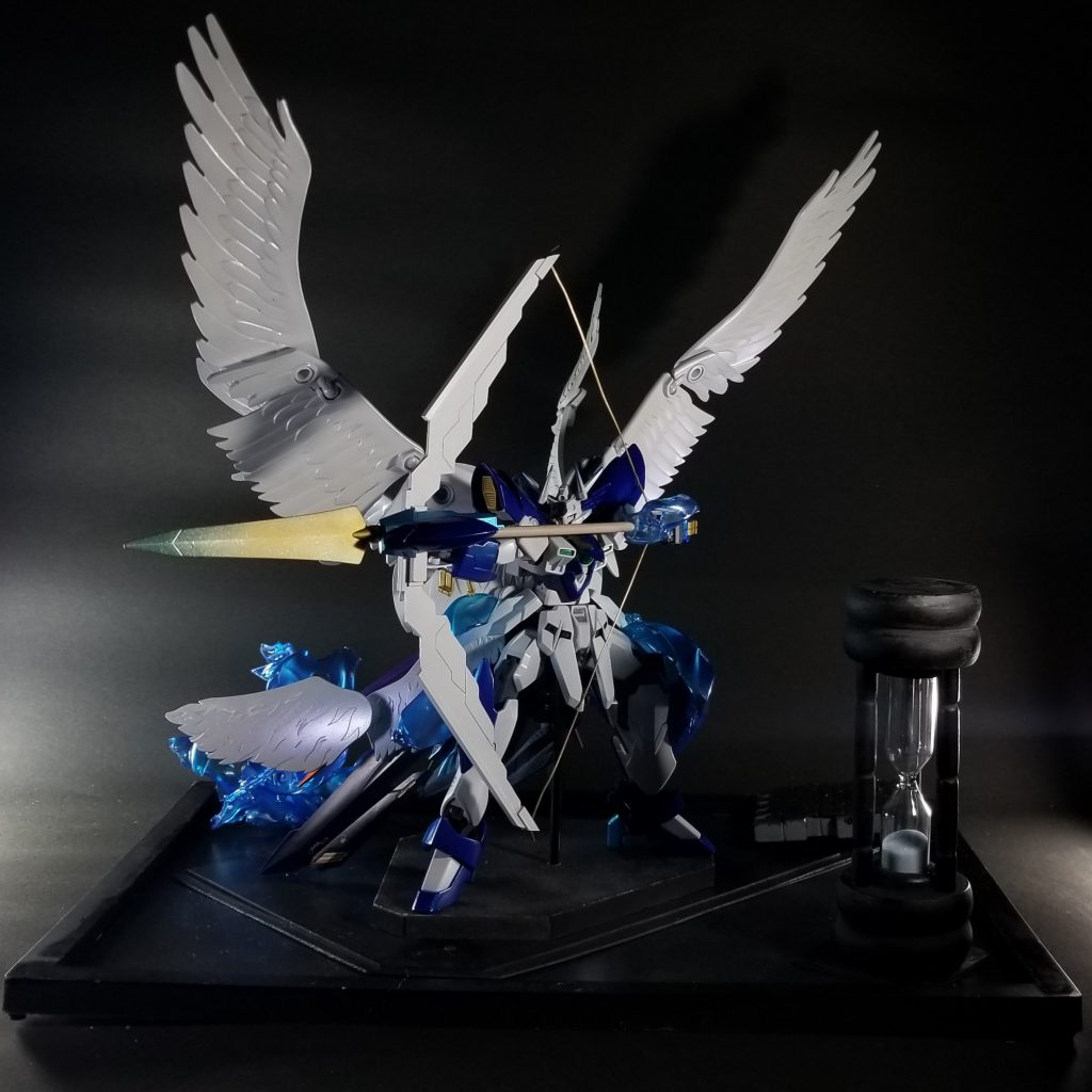 正面
武器は弓矢と腰の羽とドラグーンです。
配色に関しては、一応弓道の道着を参考の一つに取り入れてます。