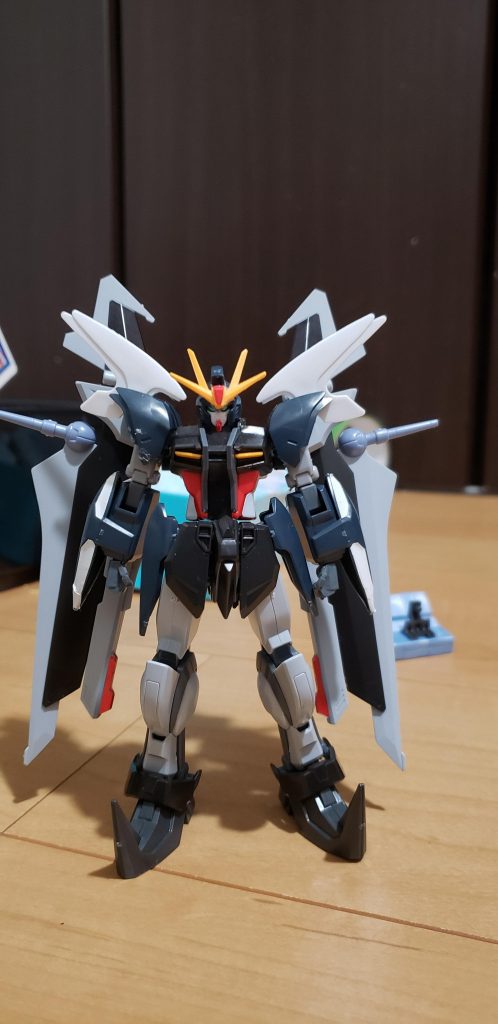 バックパック装備本当はラヴファントムのやつにしたかったけどハロウィンに投稿したかったのでノワールストライカー