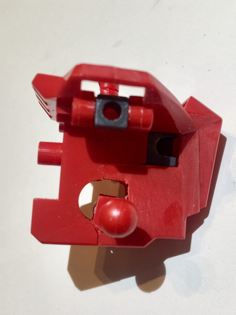 脚を伸ばすのは大変なので、いつも股関節位置をイジります。これくらい下&前に。