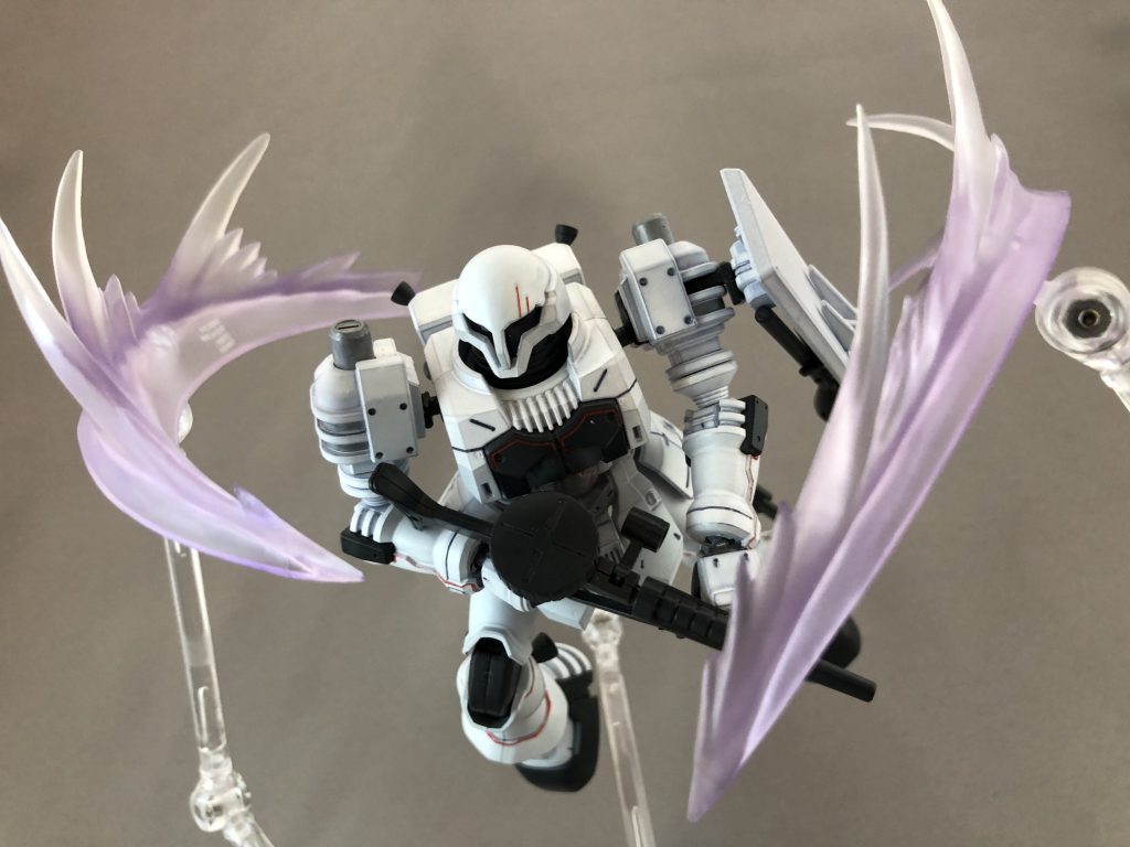 せっかくなので先日購入したエフェクトショットの試し撮りがてらパシャり。
対戦車ライフルは別キットの改造用にもぎ取られました...。