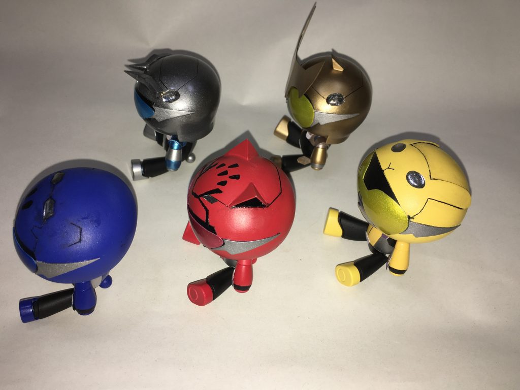 ☆お気に入りポイント・その1☆
レッドの耳とイエローの耳。
立体的に作れて満足♪