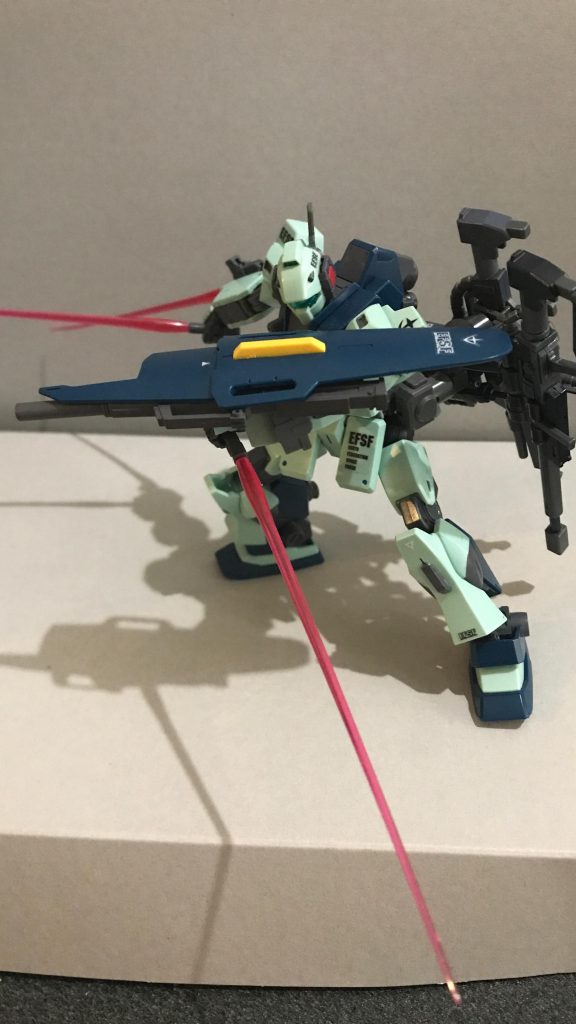 そのため前回まではビームサーベルは2本でしたが今回は3本だ!