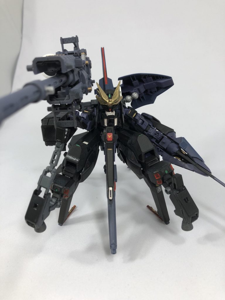 マウントしてあるシールドは可動