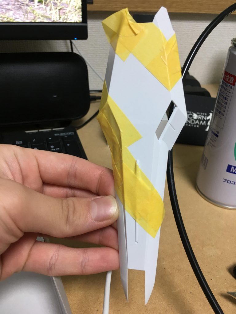 初の塗装でマスキングに挑戦