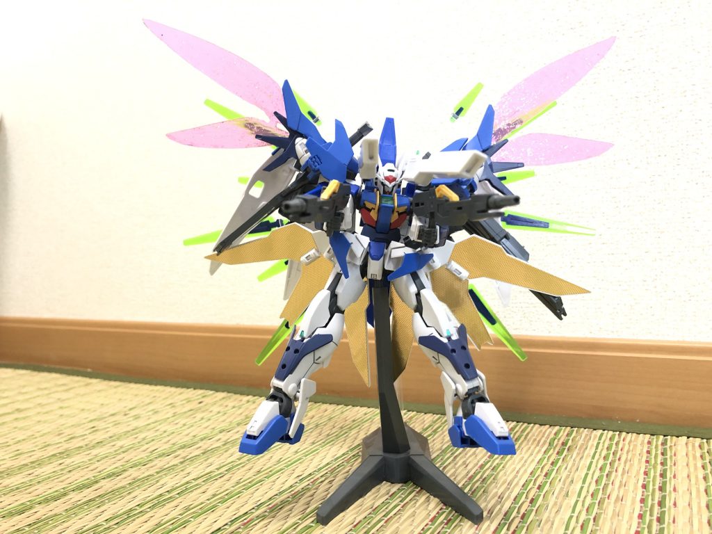 トランザムとFXバースト発動、マイクロウェーブ受信からのハイヤーザンスカイでライフルとサテキャを強化して束ねて放つ。効果、相手は消し炭。