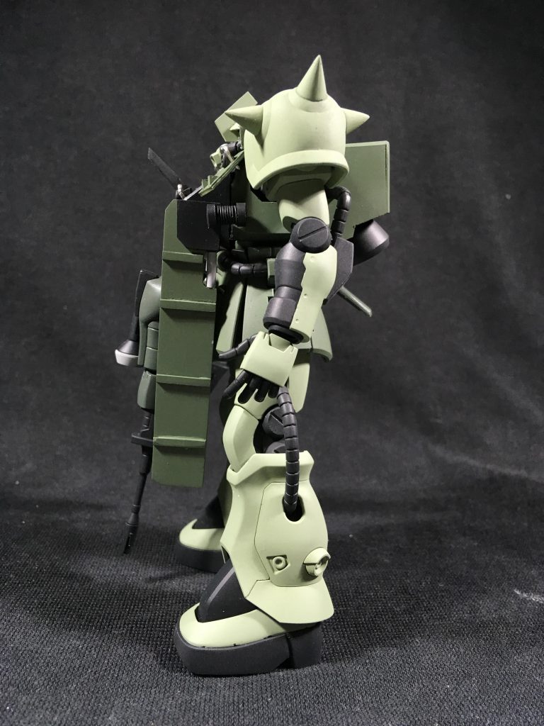 ザクF2を改造し、シュトゥッツァーにしてみました。