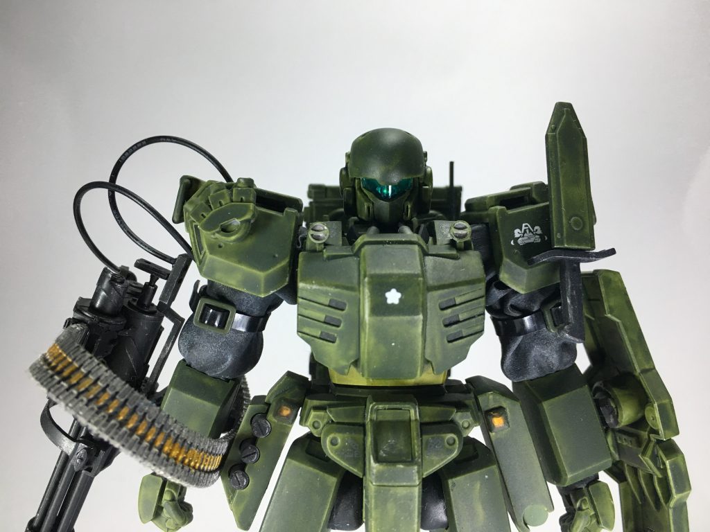 デカールは1/48の自衛隊車輌用のものを使用しています。