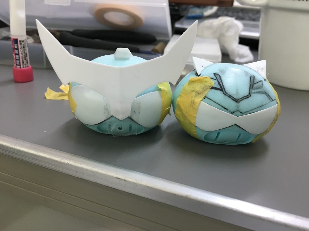 目の部分はプラ板をバキュームフォームしたので、薄くて壊れそうでヒヤヒヤしながらの作業でした