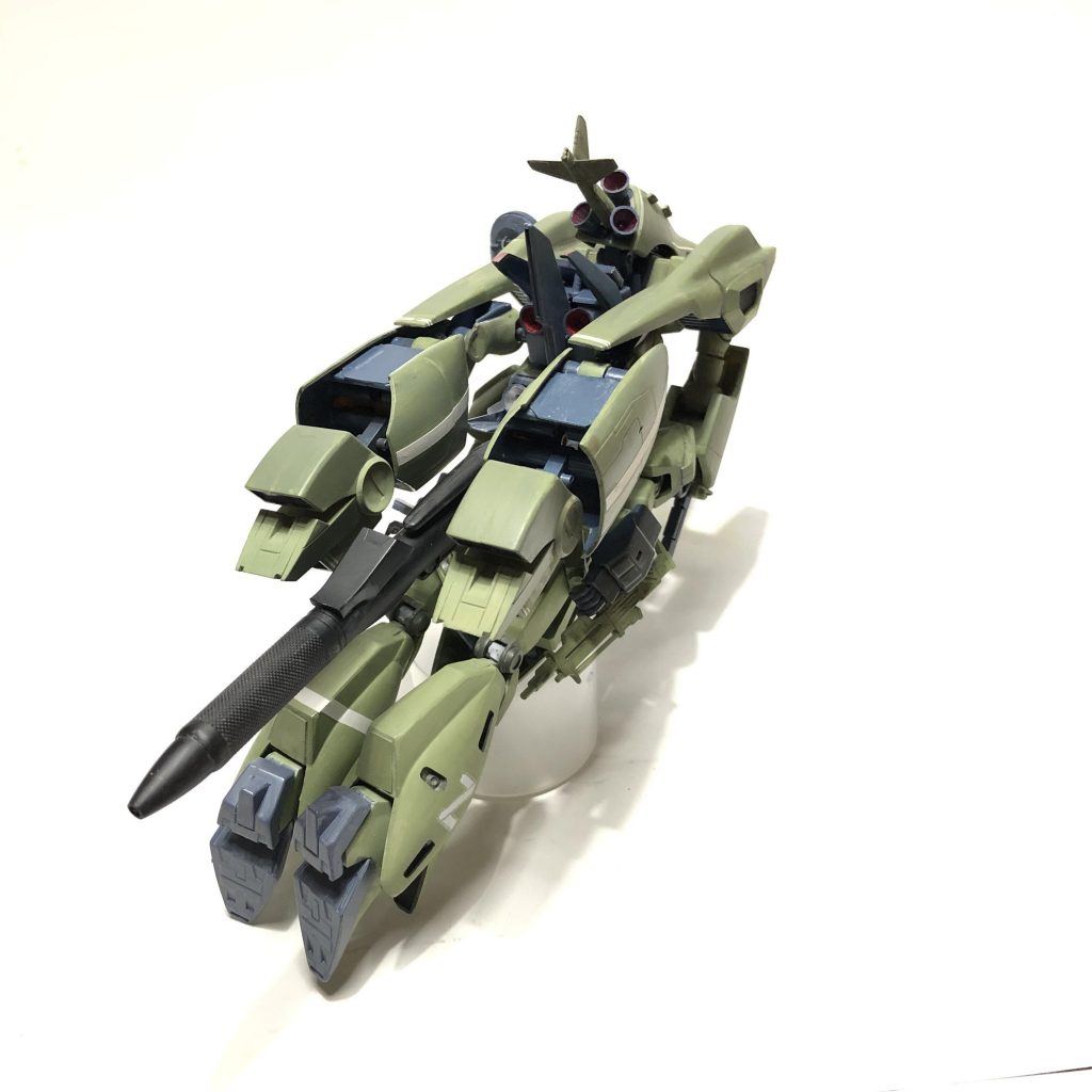 M-6「目標へクラスター投下後リ・ガズィ、パージする！世界遺産だが仕方ない。」

パキン………ドドドドーン。

オペレーター「着弾確認。フライパンしたわ！」
Gフォートレス「オーライ！リ・ガズィ落とすぞ!!燃え尽きるなよ!!」