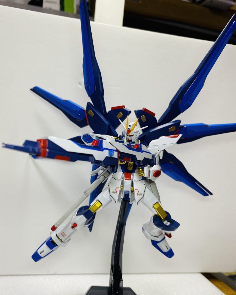 ストライクフリーダム ガンダム光の翼 メタルビルド ストライク