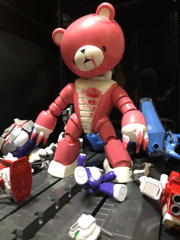 わーーーーっ!!
ぐしゃー!!べキー!バキー!どかーん!!
わーーーーっ!!
ぐしゃー!!べキー!バキー!どかーん!!
Mr.BK「くっ!やむを得ん!脱出するっ!可変開発室を切り離すっ!!さらばだーーーっ!!」
Mr.BK「さらばだ.....。可変開発室。さらば、室長...。」
oyz「....行っちゃいましたね...。」
Mr.BK「ああ....そうだな。」
oyz「....また新たに可変開発室作らなきゃー。」
Mr.BK「........ん?アレ!?室長!?なんで無事なのー!?(;゚Д゚i|!)」
oyz「そりゃあ、oyz-GUYはやられちゃったけど、私は無事ですよお。ヤダなぁマスター。」
Mr.BK「ああ、そうか....そうだったか...。驚いたよ....。」
oyz「とにかく今回は一件落着って事で。」
Mr.BK「ハア!?(`д´*)そもそも室長があんなの作らなきゃこんな事にならなかったんじゃないかー!」
oyz「いや折角のキャラコンだし、なんか作りたいじゃないですかー。」
Mr.BK「だからって、あんなの作ってー!!」
嫁ッガイ「...。」
oyz「イヤあれは私が作らなきゃ!誰にも作れない...!」
Mr.BK「そりゃそうだけど!!危険すぎるって!」
嫁ッガイ「...。」
Mr.BK「そもそも何でA.I搭載したのさーっ!」
嫁ッガイ「...。」
oyz「........マスター?」
Mr.BK「....室長...。」
oyz「....何か、イヤな感じ、しませんか....?」
Mr.BK「.......やっぱり....?」
そう...。恐怖はまだ、始まったばかりなのだ...。
ーBAD END-