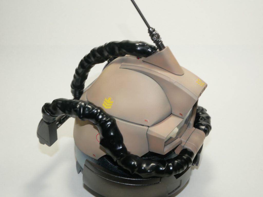 下地:黒サフ
基本色:タン+ウッドブラウン(少量)
ハイライト:タン+ホワイト(少量)
グラデーション難しい。。。特に後頭部あたりの自由曲面ってどこを残せば良いのか途中で分かんなくなってグダグダになりました。ハイライトも塗装時は色が浮きすぎて絶望したんですが、乾燥すると意外に馴染んでくれましたね。やっぱり難しい。

今後もスローペースですが作品挙げて行きたいと思いますので宜しくおねがいします。