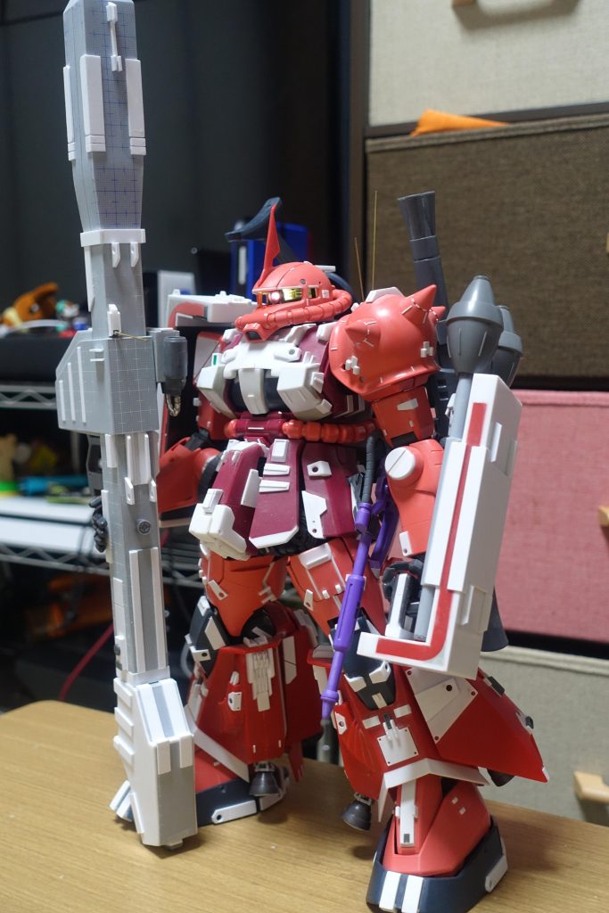 塗装前、プラ板での追加ディティールがわかりやすいかと思います。