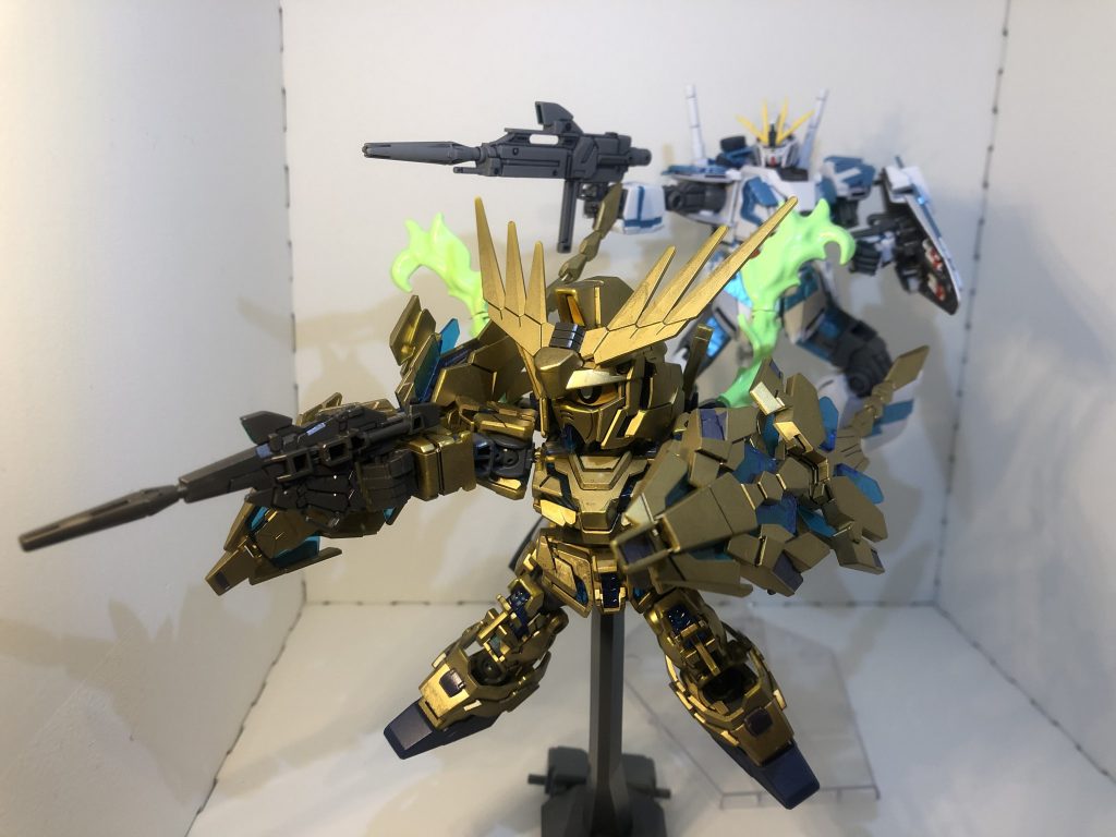 フェネクスの緑の翼とナラティブの青いサイコフレームで最終回って感じで
ところで男女のパイロットコンビで同格ないし女性パイロットの方が戦闘力高いって
なかなかない気がするんですがどうでしょう
とりあえず思いつかないです
女性パイロットはそれなりに居ると思うのですが
ガンダムNT本編も面白かったし、
ナラティブガンダムも作ってる時は
なんか微妙かなーと思ってましたが
作ってみると結構良い感じだったので
好きなガンダム作品と言えるかなーって感じでした