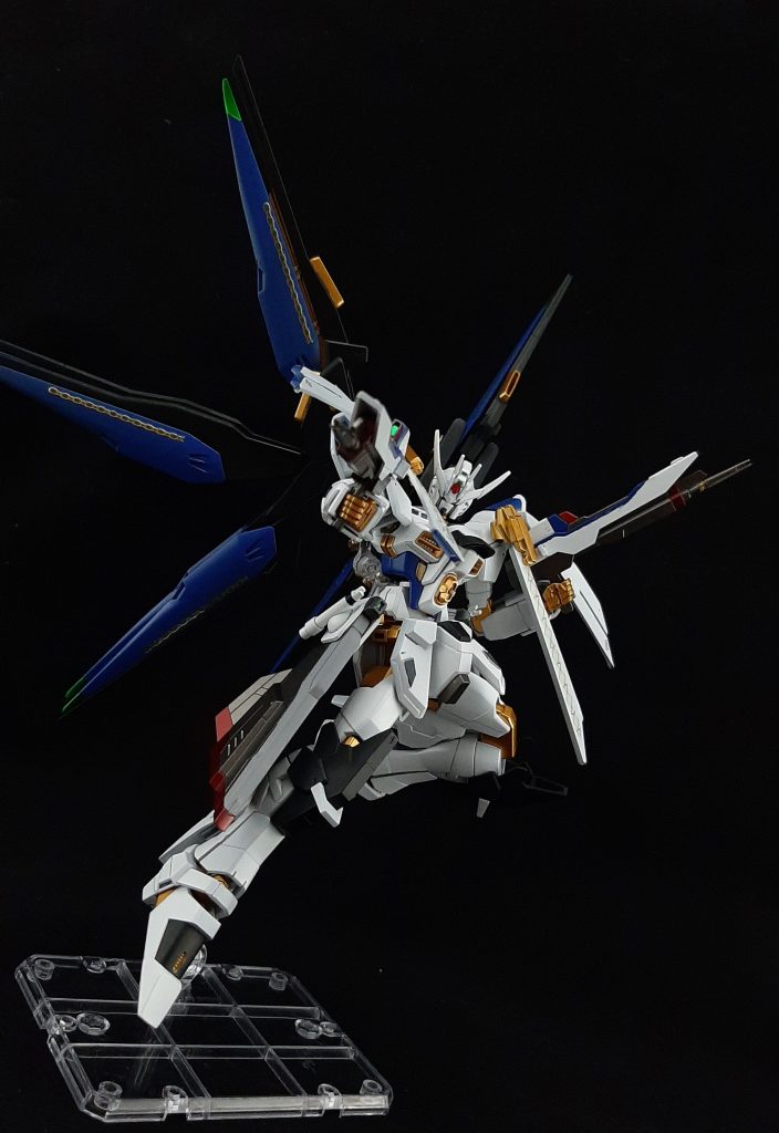 Saint  Freedom  Gundam–4枚目/制作者：詐癡佯呆