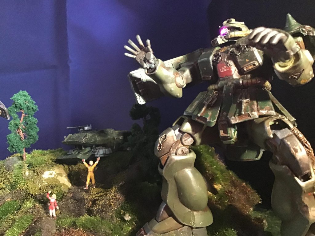 UC0080 1.2 1年戦争終戦翌日　連兵「もう、戦争は終わったのよ！　貴方達が闘う必要は無いわ！」–2枚目/制作者：sora