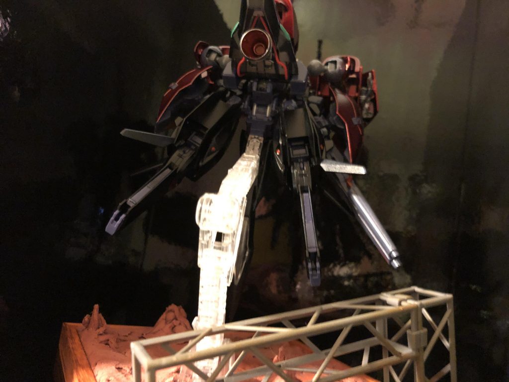 後ろ下から
テール部はヘイズルIIのもの