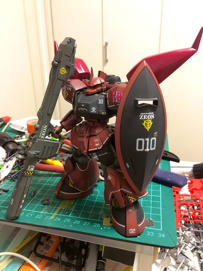 バインダーは赤でも良かったんですが、黒の方が「ジョニーっぽい」。
というか、公式が黒ですしね。