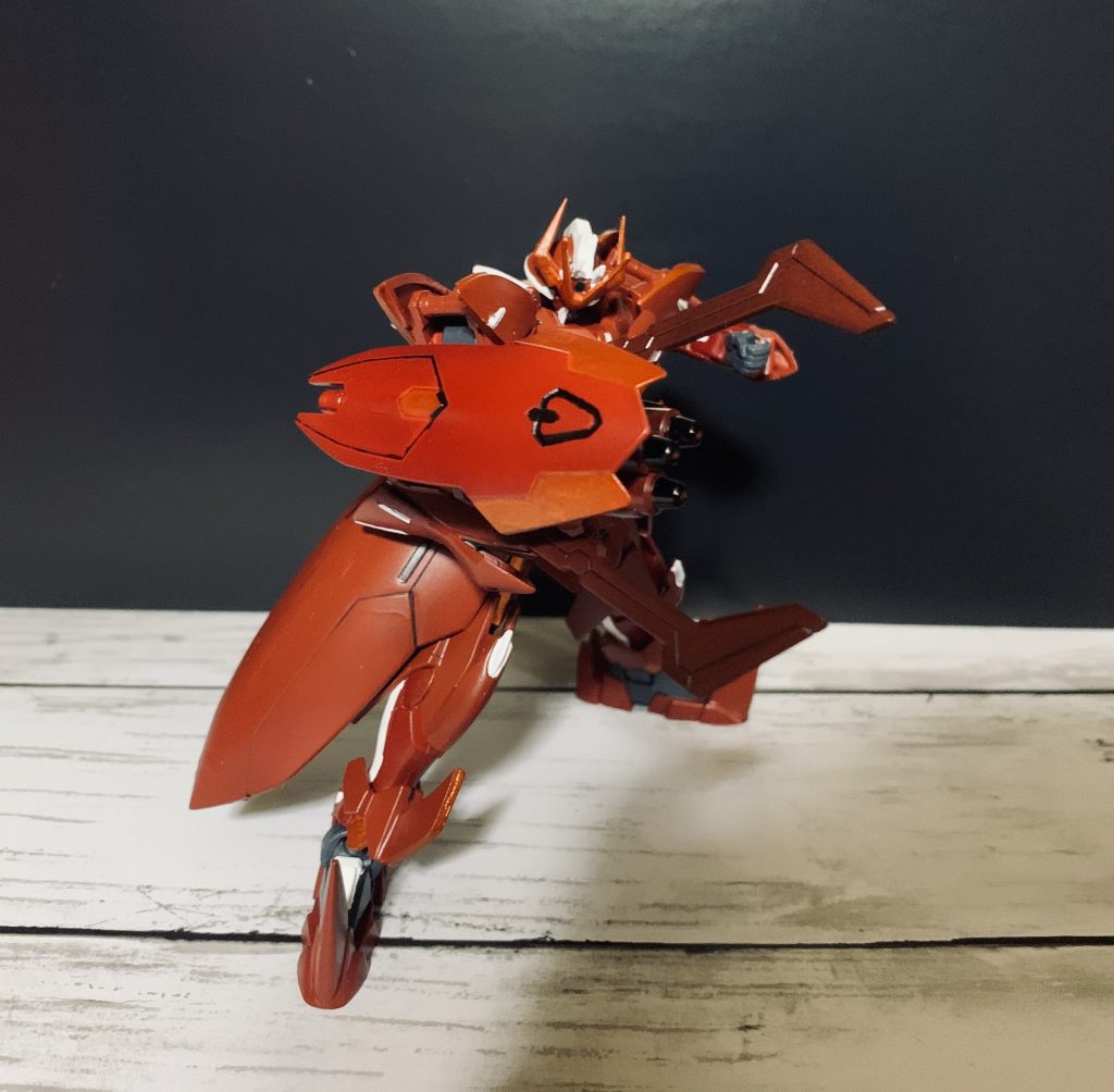 装甲を容易く切り裂くシザーブレード