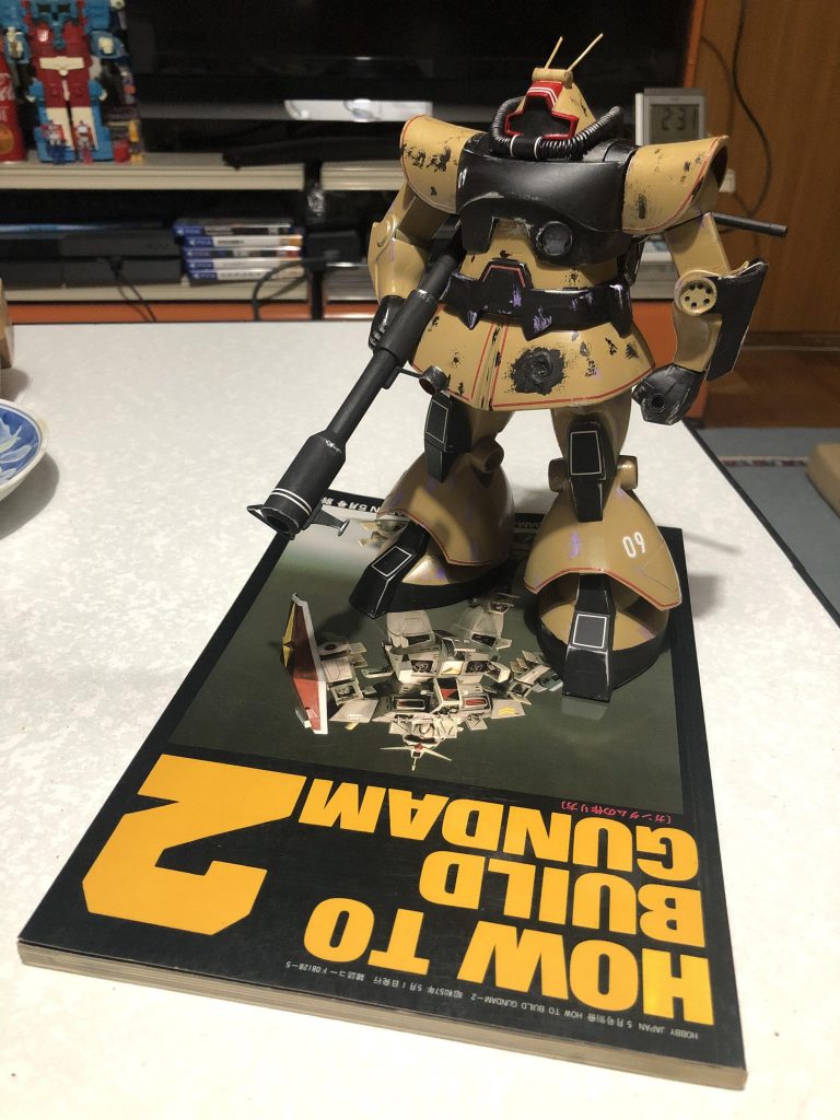 9月中頃に10/6ドムの日に完成を予定してちびちび半月かけて作りました☆

散々眺めた砂漠の駐屯地仕様のドム。

散々眺めた小学生時代の自分がコレを作れと言いました。

だいぶ違うけどこれはコレで感無量。

またひとつ禊が終わった気がします。