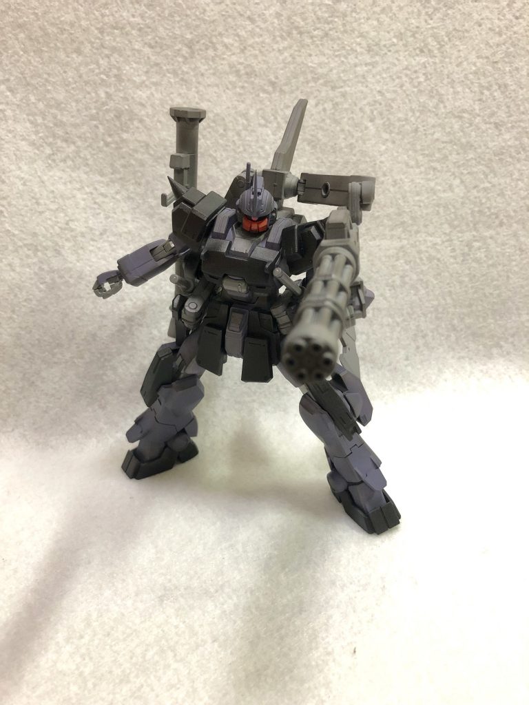 ガトリング砲展開。グフカスタムの物と同系統、という設定です。